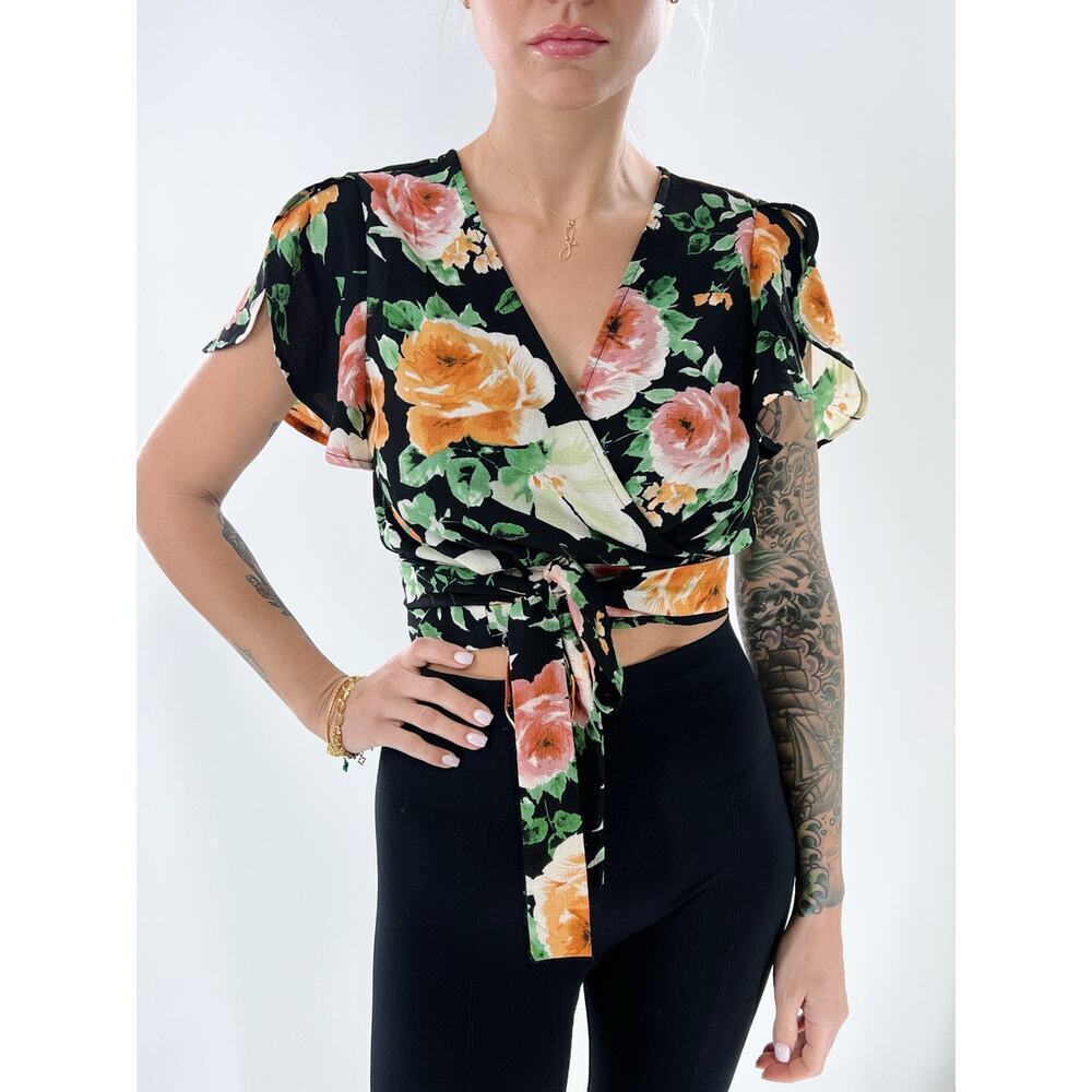 Mind Code Black Floral Wrap Short Sleeve Blouse Size Small